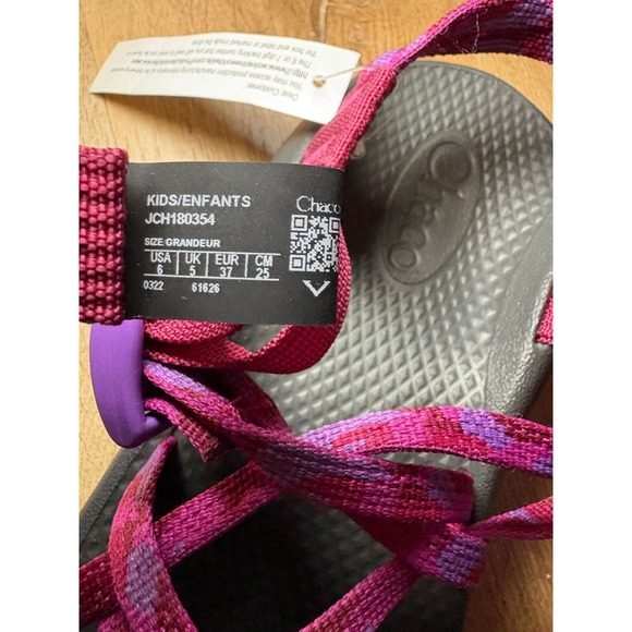 Chaco women's/kids Size 6 pink‎ strappy hiking outdoor sandals - Picture 5 of 5